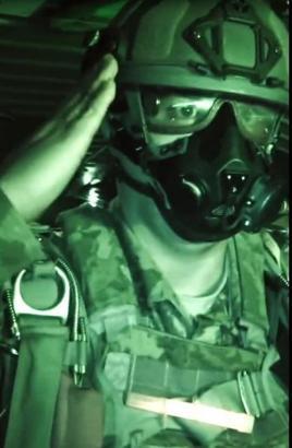 Kayseri'de komandolar gece atlayışı gerçekleştirdi