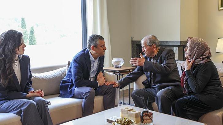 Özgür Özel'den tutuklu Kadriye Kasapoğlu'nun ailesine ziyaret