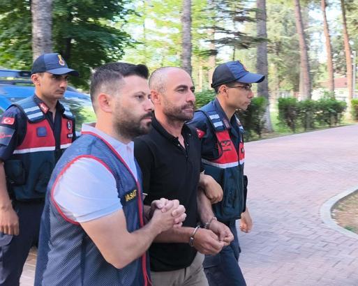 Fabrikaya işçi gibi gidip, 140 kez hırsızlık yapan şüpheli yakalandı