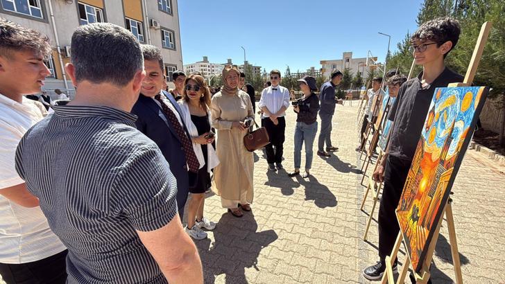 Mardin’de, öğrencilerden ‘Midyat’ın renkleri’ sergisi
