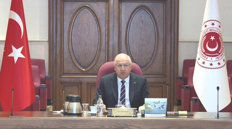 Bakan Güler: Hava Kuvvetlerimizi en gelişmiş silahlarla donatmaya devam edeceğiz