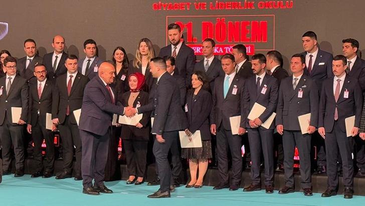 MHP Siyaset ve Liderlik Okulu, yeni mezunlarını verdi