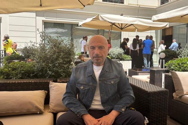 Hakan Bilal Kutlualp: Vaatlerinizi yerine getirmediğiniz zaman bırakıp gitmeyi bileceksiniz