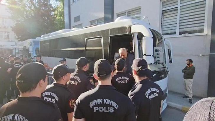 Aralarında belediye başkanlarının da olduğu şüpheliler ikinci kez sağlık kontrolünden geçiriliyor