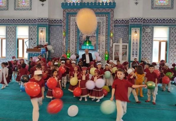 Pamukova'da minikler camide buluştu