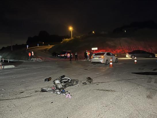 Kocaeli'de otomobil ile motosiklet çarpıştı; 1 ölü, 2 yaralı