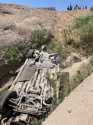 Silopi’de otomobil uçuruma yuvarlandı: 1'i ağır, 4 yaralı