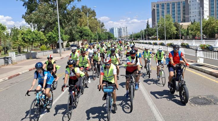 'Trafikte beni fark et' sloganıyla bisiklet turu