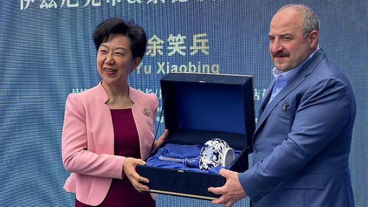 İznik ve Çin arasında seramikte iş birliği