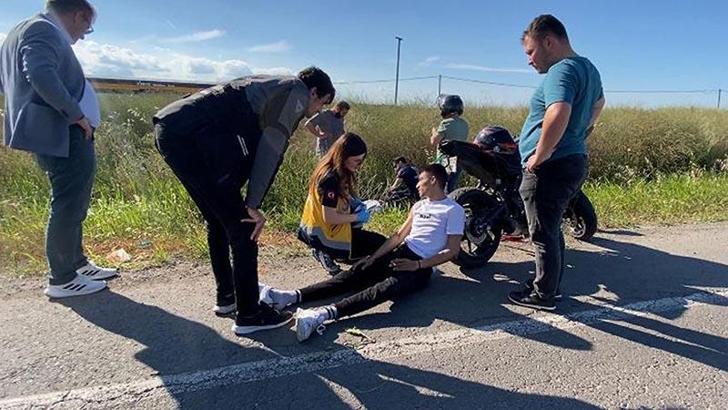 Tekirdağ'da otomobille çarpışan motosikletteki 2 kişi yaralandı