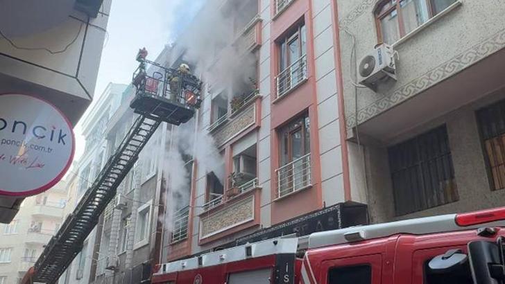 Zeytinburnu’nda 1'inci kattaki yangında bir çocuk komÅŸuların açtığı çarÅŸafa atlayarak yaralandı
