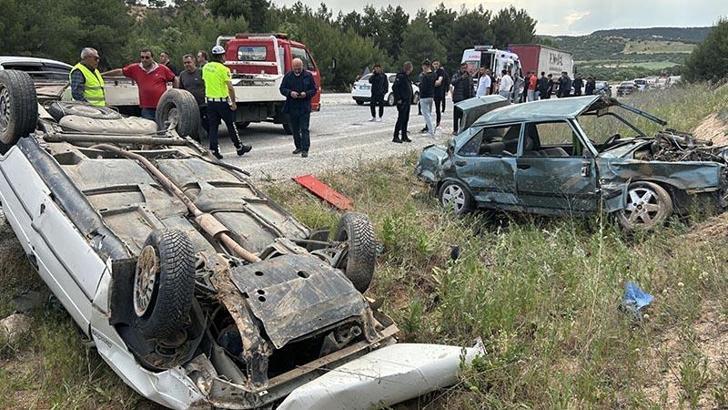 Uşak’ta 2 otomobil çarpıştı; 7 yaralı