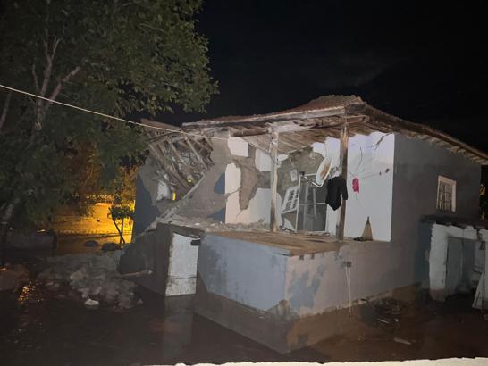 Kırşehir’de sel nedeniyle 1 ev yıkıldı, 3 ev ağır hasar gördü