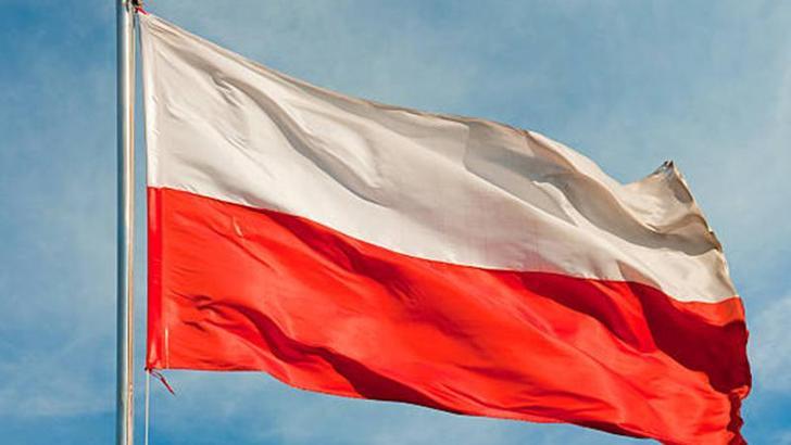 Polonya'da cumhurbaşkanı seçimini yüzde 50,9 ile Nawrocki kazandı