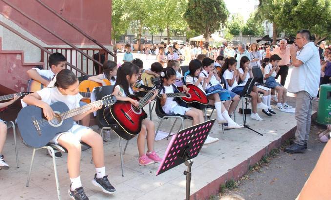 Antalya'nın gelecekteki müzisyenleri