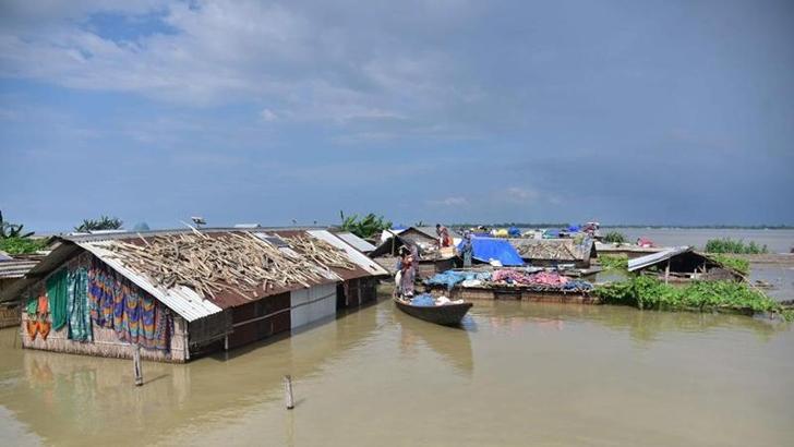 Hindistan'da sel: 30 ölü