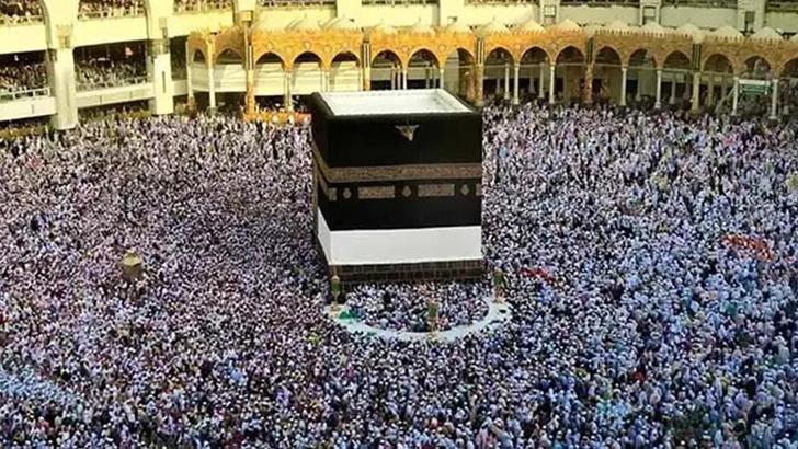 Suudi Arabistan'da 75 binden fazla hacı adayı geri gönderildi