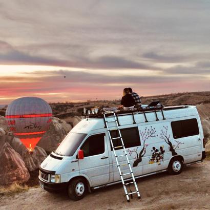 İşlerinden istifa edip, karavan hayatına geçen çift, Türkiye'yi geziyor