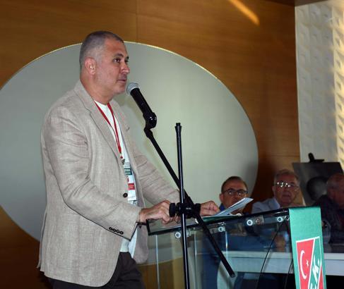 Karşıyaka'da Ergüllü istifa etti