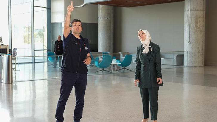 Bakan Göktaş, devlet korumasındaki çocuklarla Baykar Teknoloji'yi ziyaret etti