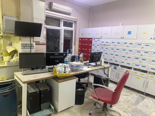 Hastanenin acil servisinde tıbbi dolum sırasında şişe patladı: 1 yaralı