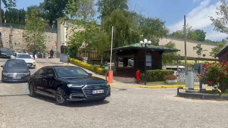 Rusya-Ukrayna heyetleri Çırağan Sarayı'na geldi