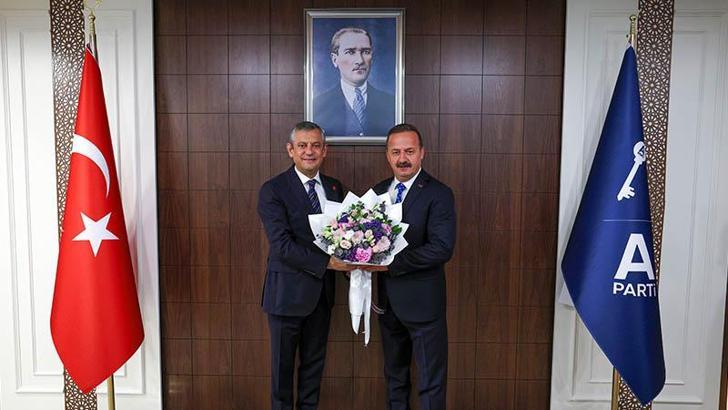 Özgür Özel, Anahtar Parti'yi ziyaret etti