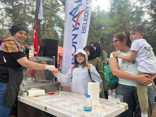 Yörük Festivali’nde Konyaaltı çadırına yoğun ilgi