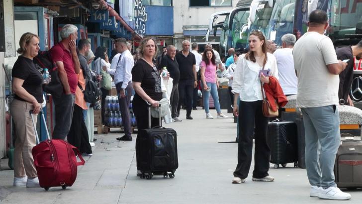 İstanbul- 15 Temmuz Demokrasi Otogarı'nda bayram hareketliliği