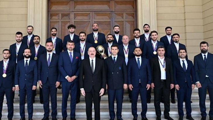 Minifutbol Dünya Şampiyonu Azerbaycan Milli Takımı ödüllendirildi
