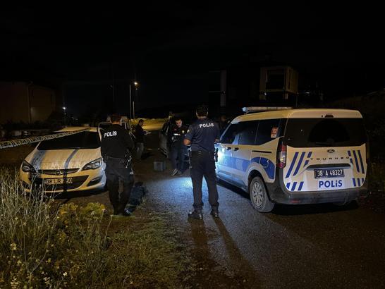 Sokakta tartıştığı 3 kişiyi tüfekle vurdu