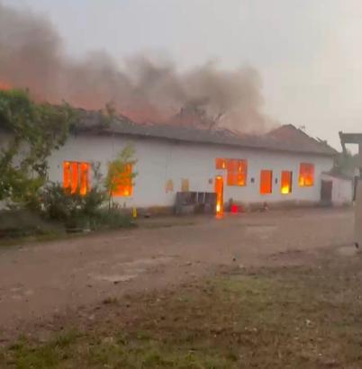 Kırşehir'de EÜAŞ'a ait depodaki yangın söndürüldü