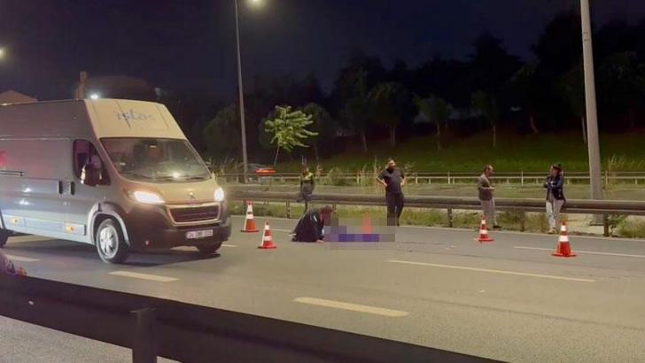 Kağıthane’de otoyolda otomobilin çarptığı yaya hayatını kaybetti