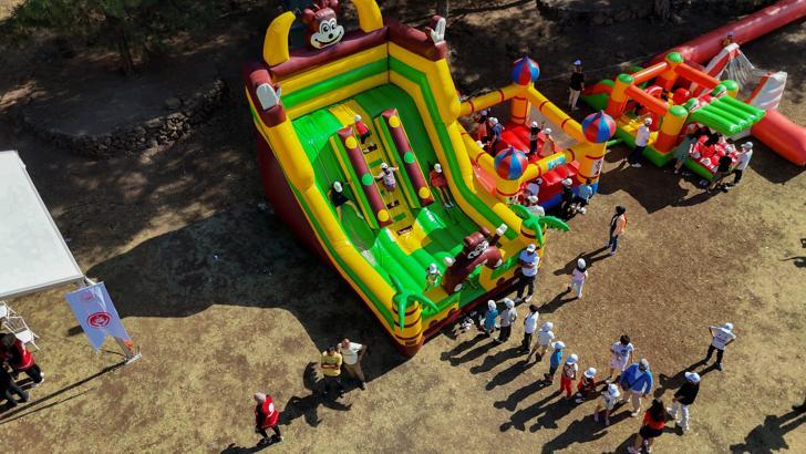 DeFacto, Aile ve Sosyal Hizmetler Bakanlığı korumasındaki çocuklara bayram sevinci yaşattı