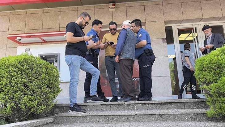 Banka görevlisinin dikkati sayesinde dolandırılmaktan kurtuldu