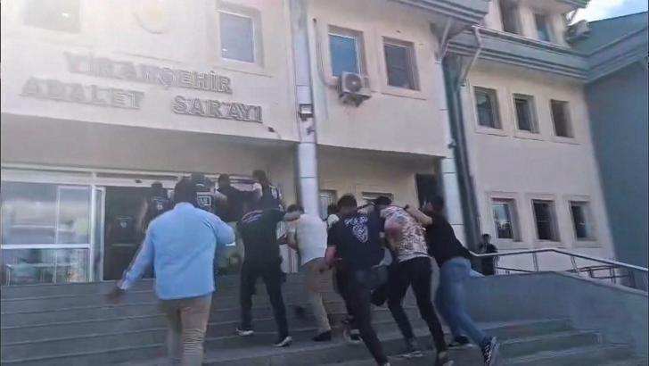 Şanlıurfa’da göçmen kaçakçılığına 7 tutuklama