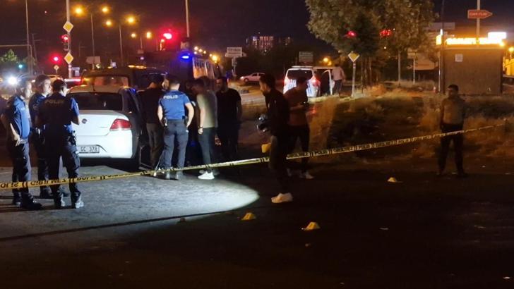 Diyarbakır'da 2 grup arasında silahlı kavga; 3 yaralı