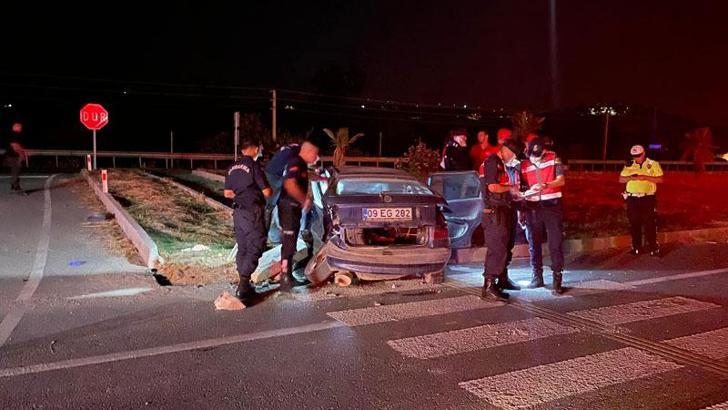 Aydın'da 2 otomobil çarpıştı: 2 ölü, 3 yaralı