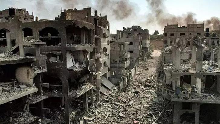 İsrail, Gazze'nin batısındaki kampı bombaladı: 7 kişi hayatını kaybetti