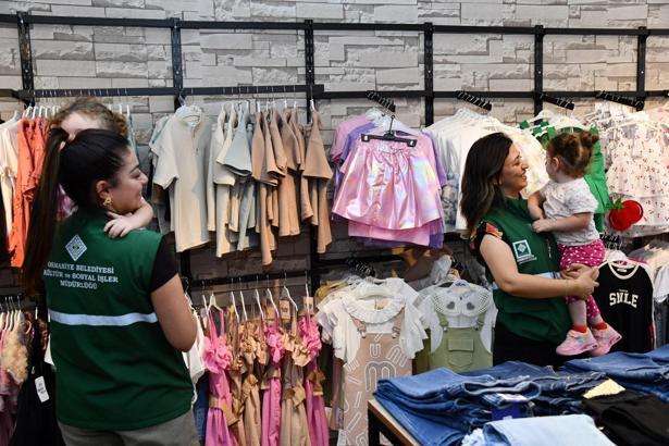 Osmaniye Belediyesi’nden yetim ve öksüz çocuklara bayram sevinci