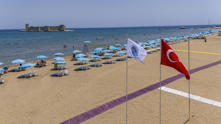 Mersin Büyükşehir’in halk plajları yaza hazır