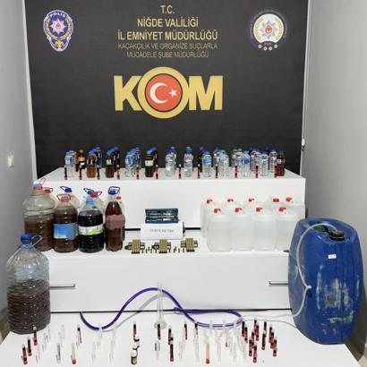 Niğde'de sahte içki operasyonunda 2 tutuklama
