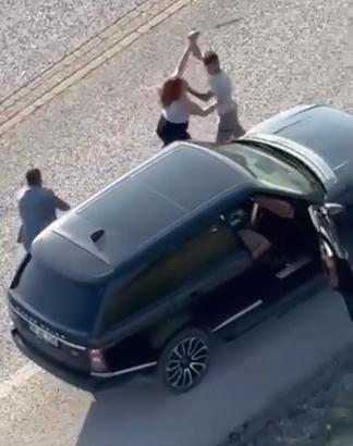 Trafikte 'döner bıçaklı' kavga kamerada