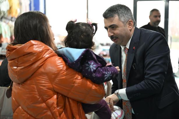 Yıldırım Belediyesi’nden 10 bin çocuğa bayramlık