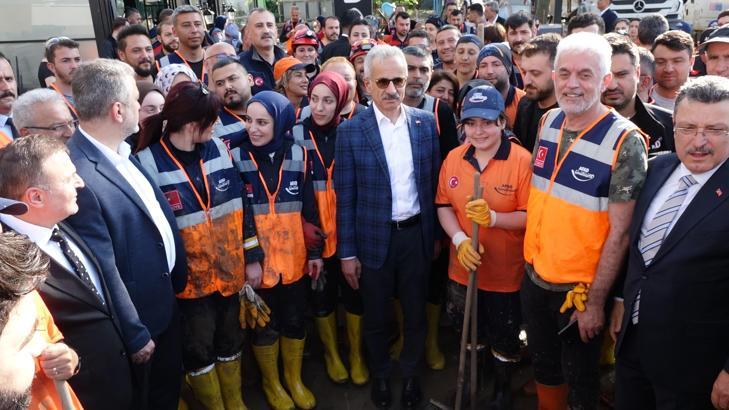 Trabzon'da selin izleri siliniyor, kayıp kişi aranıyor (5)