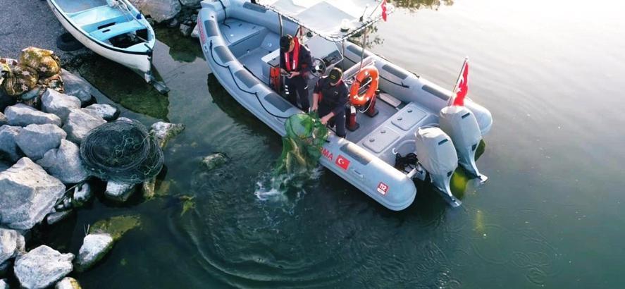 Uluabat Gölü’nde usulsüz avlanan 3 balıkçıya 52 bin TL ceza