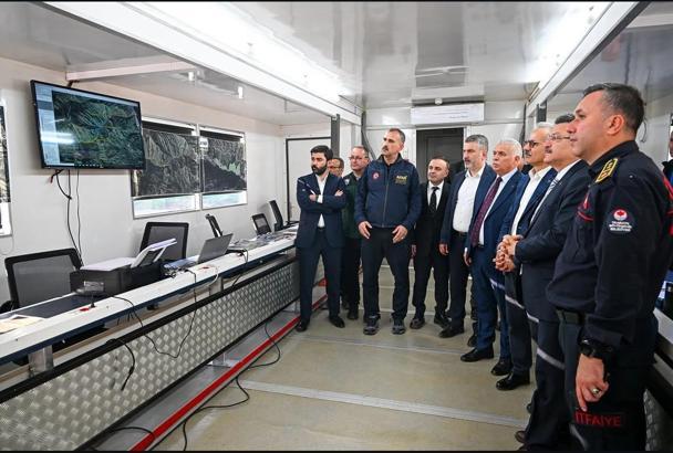 Trabzon'da selin izleri siliniyor, kayıp kişi aranıyor (6)