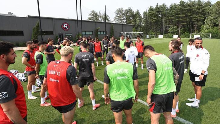 A Milli Futbol Takımı, ABD maçının hazırlıklarını sürdürdü