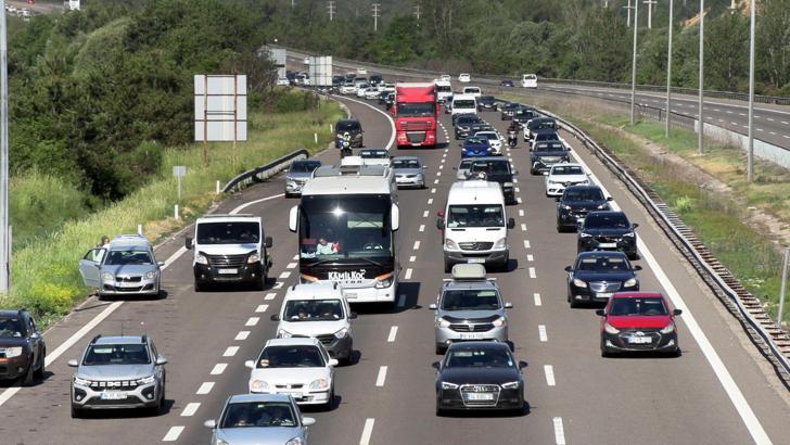 Anadolu Otoyolu'nun Bolu geçişinde bayram yoğunluğu