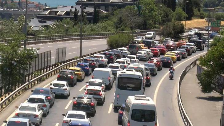 15 Temmuz Şehitler Köprüsü'nde bayram trafiği
